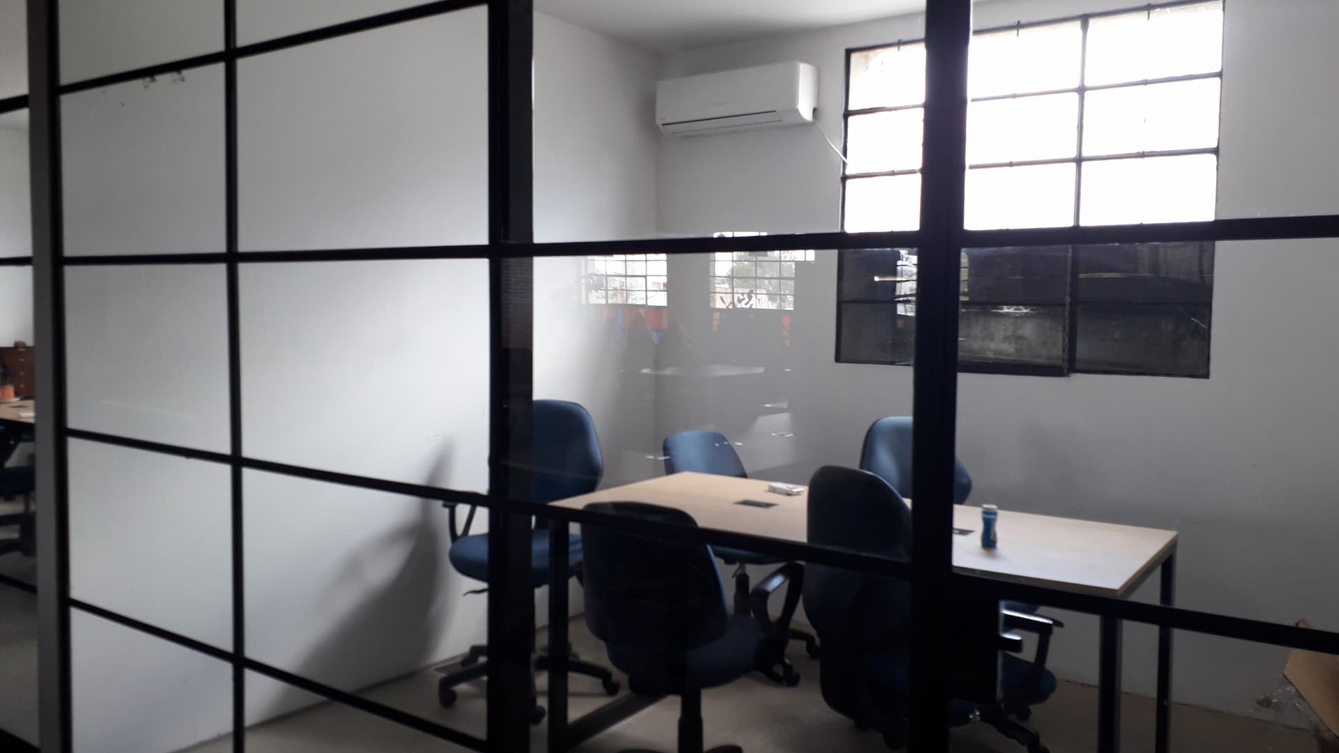 Sala de reuniones - space