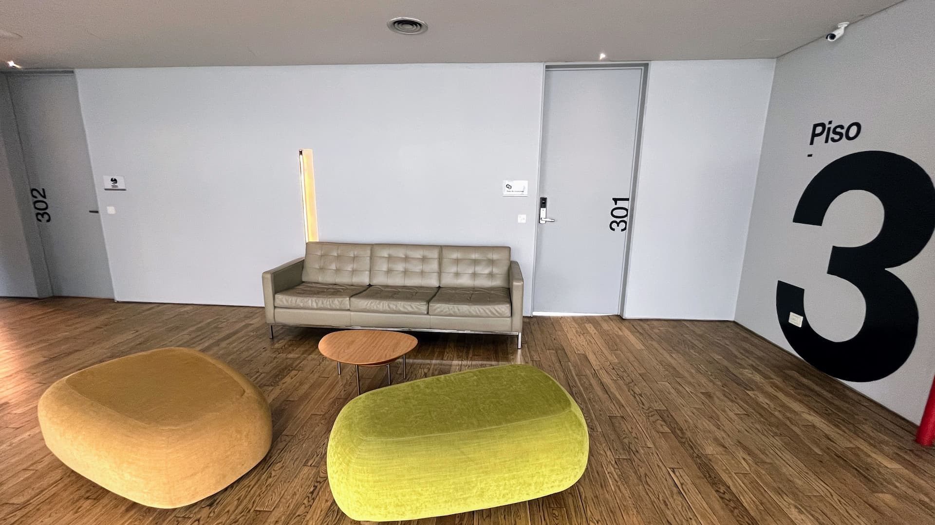 Sala de Reuniones - space