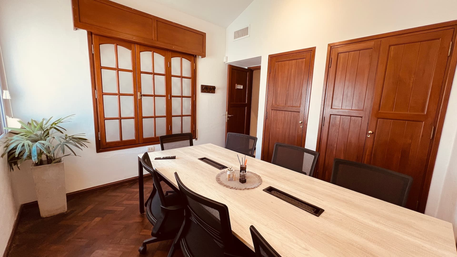 Sala de Reuniones - space