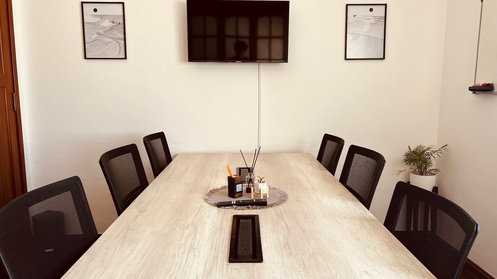 Sala de Reuniones - space