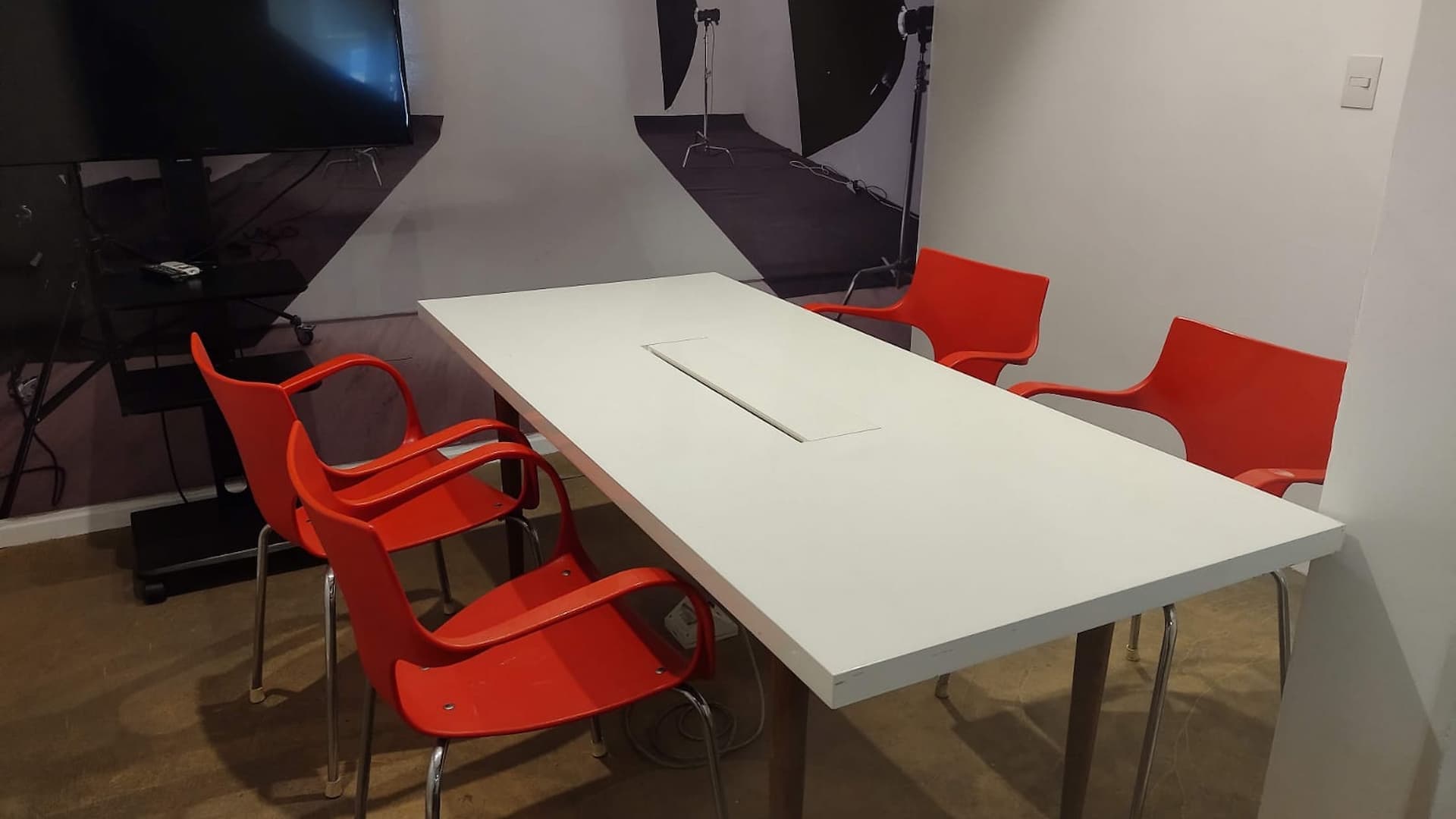 Sala de Reuniones - space