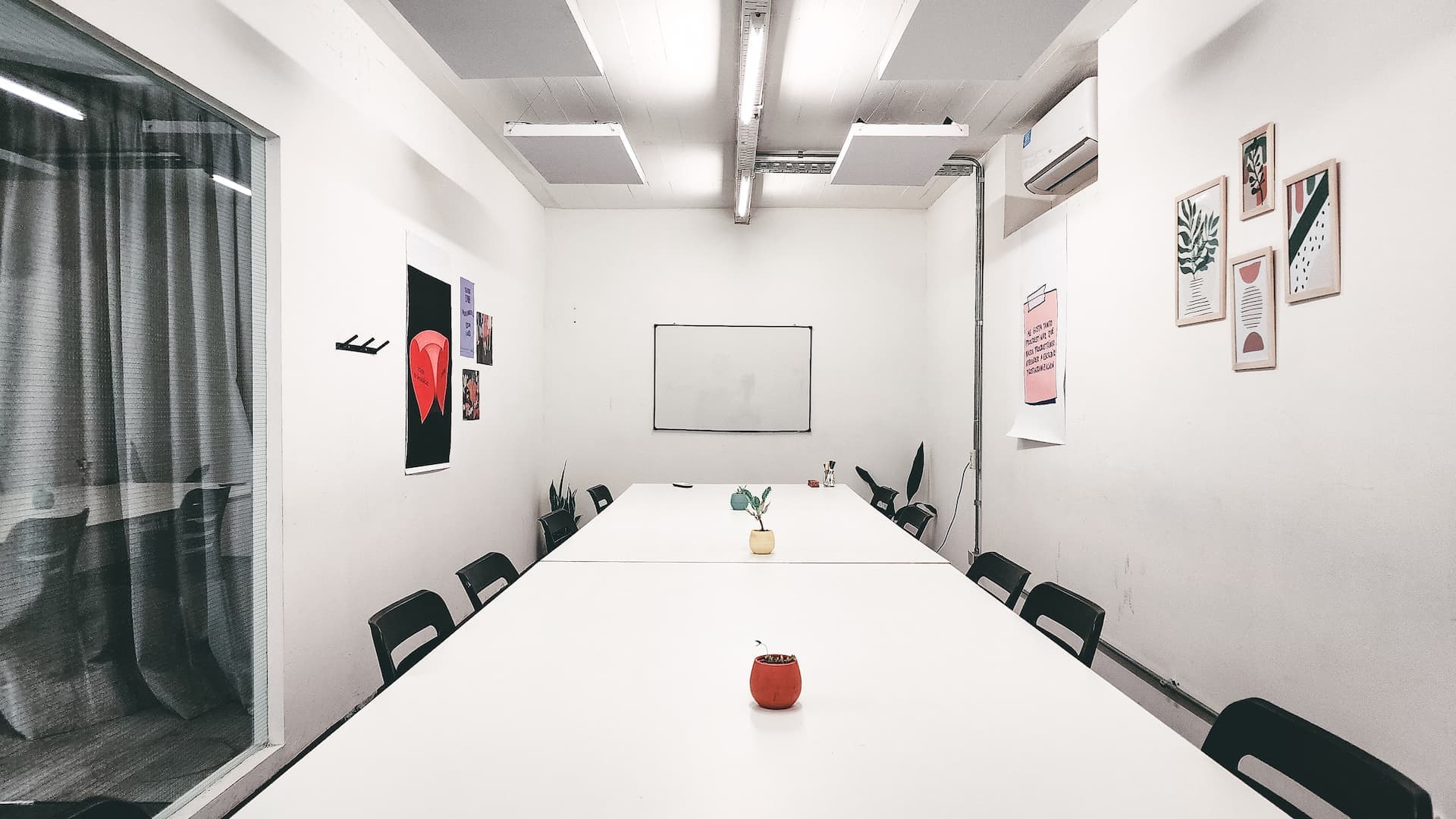 Sala de Reuniones - space