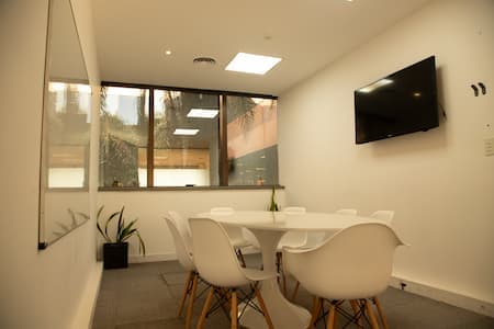 Sala de Reuniones - space