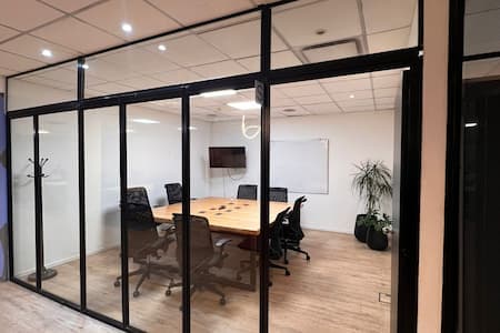 Sala de Reuniones - space