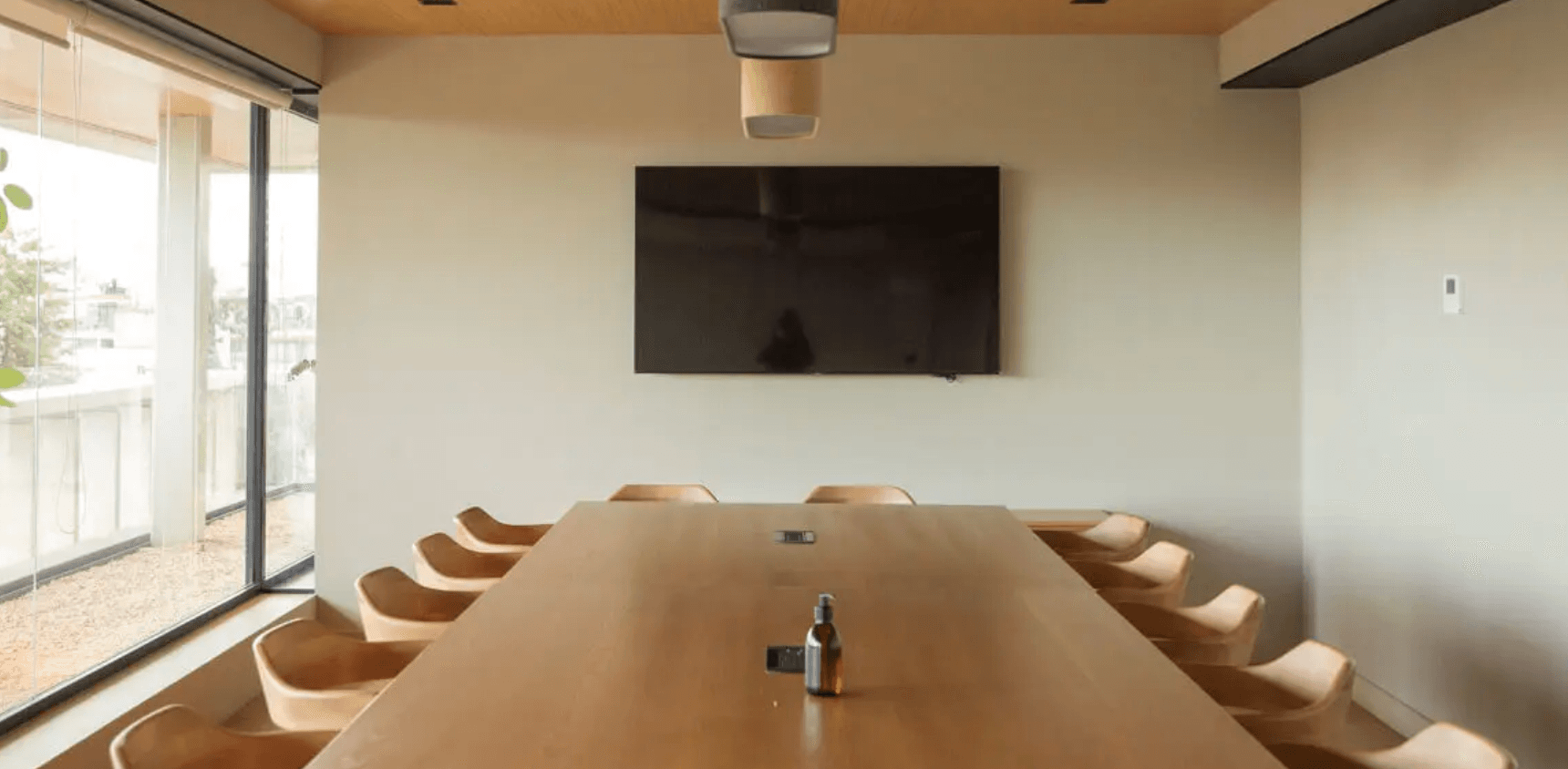 Sala de Reunión - space